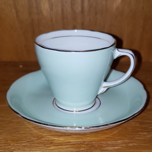 Mini tea cup and plate - Picture 2 of 4